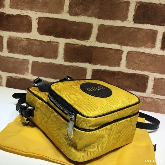 First bag ru GUCCI Grid The Off shoulder bag 0813